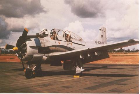 Royal+Lao+T28.jpg